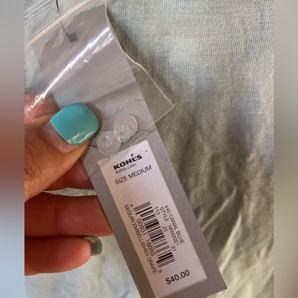 NWOT Apt 9 Sequined scooped neck shirt, size M - Picture 5 of 6